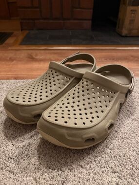 Men’s Crocs